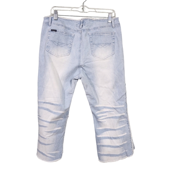 Revolt Capris Cropped Jeans, sz 15/16 - Picture 2 of 11